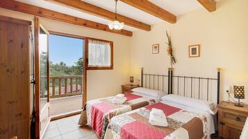 7 soverom, strykejern/-brett, wi-fi (inkludert) og sengetøy