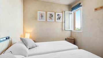 2 dormitorios, tabla de planchar con plancha, wifi y ropa de cama