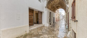 Studio Apartment 'Noemi' with Shared Terrace and Air Conditioning