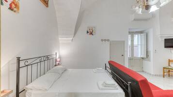 1 habitación y ropa de cama