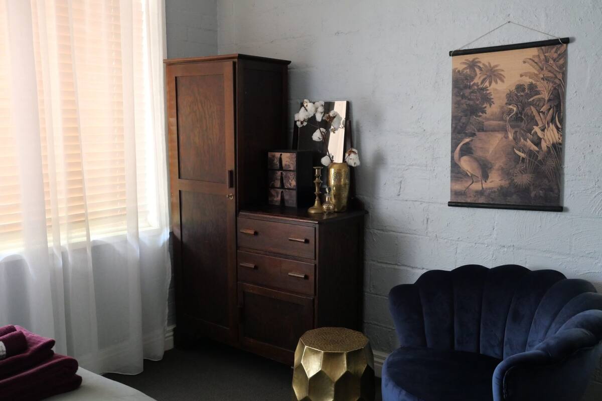 Comfort Double Room, Patio | Seterika/papan seterika 