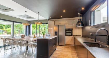 Modern Villa with Private Pool