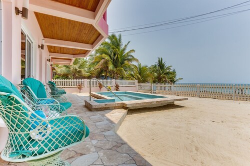 Sorrell Cottage-4 Bedrooms Right on the Caribbean!