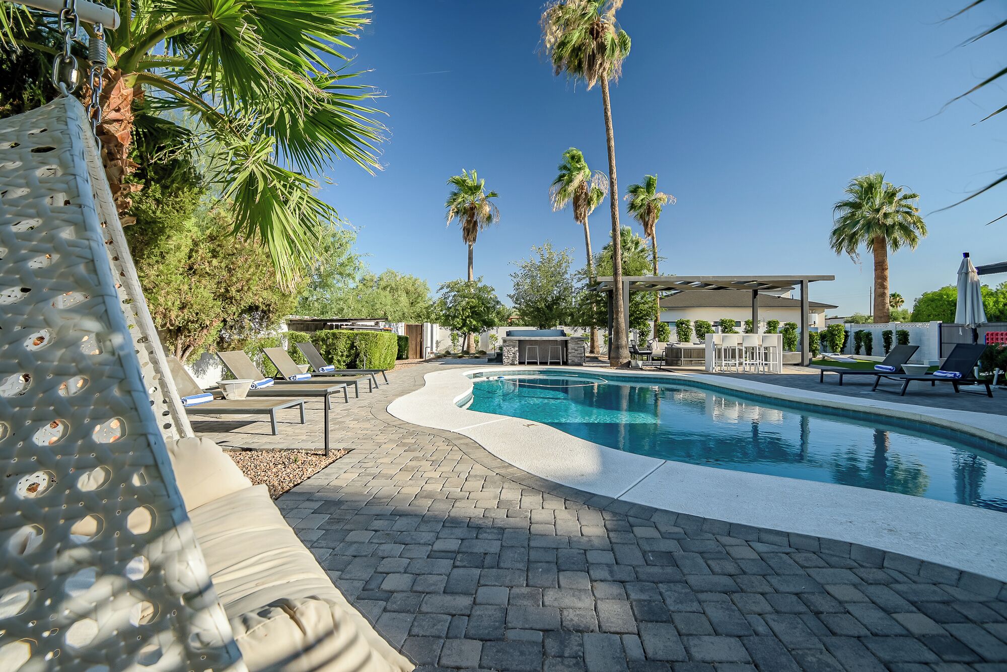 Scottsdale Modern Retreat- Backyard Oasis + Pool- Nearby Dining and Shops!