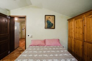 1 室のベッドルーム、アイロン / アイロン台、ベッドシーツ