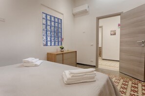 1 camera, Wi-Fi, lenzuola