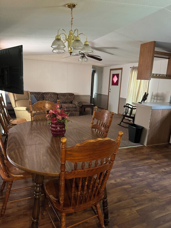 Interior - Lake House not on water but very close to all access to lake (Manning)