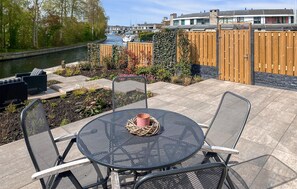 Outdoor dining - Lovely home in Lemmer (Lemmer)