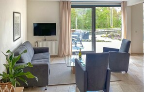 TV - Lovely home in Lemmer (Lemmer)
