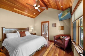5 bedrooms, desk, iron/ironing board, free WiFi
