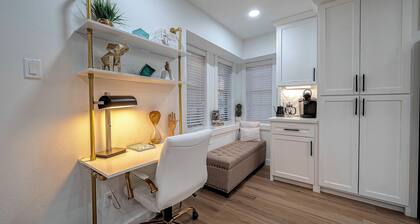 Whitewood Oasis-Your Poolside Retreat with Heated Pool in Spring, TX
