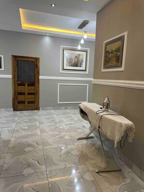 Spa - Smart Oasis: Serenity in Ghana (Kumasi)