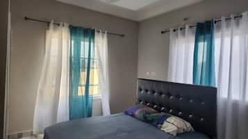 2 dormitorios, tabla de planchar con plancha, wifi y ropa de cama