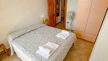 1 slaapkamer, reisbedje, gratis wifi, beddengoed