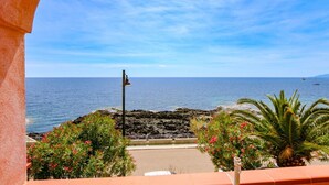Beach nearby, beach towels - Apartment Abba Durke with sea view (Cala Gonone)