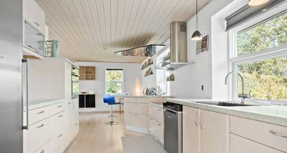 3 bedroom beautiful home in Roslev