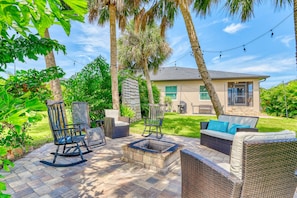 Terrace/patio - Waterview Vacation Retreat Close To Ocean (Rotonda West)