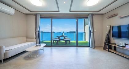 Yeosu Baraboda Ocean View Pension