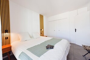 1 chambre, fer et planche à repasser, Wi-Fi, draps fournis