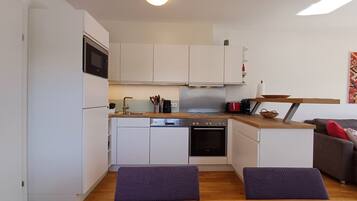 Fridge, microwave, oven, dishwasher