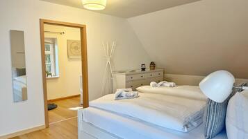 2 Schlafzimmer, Schreibtisch, WLAN, Bettwäsche