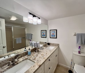 Bathroom - CT 7311 Pond and Fountain View Condo - Welcome to Paradise (Fort Pierce)