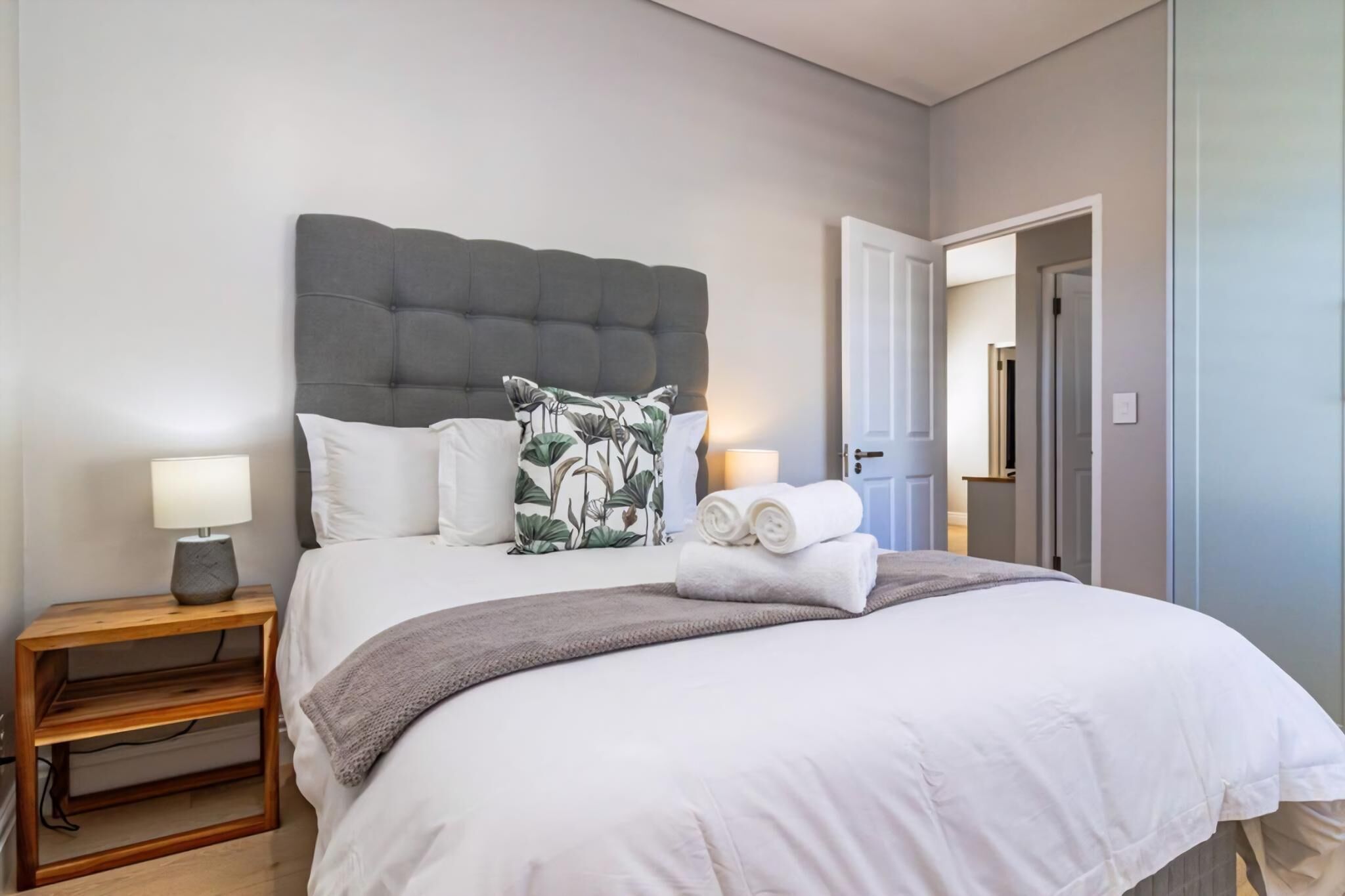 4 chambres, bureau, fer et planche à repasser, Wi-Fi gratuit