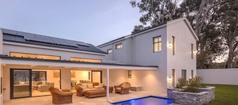 Mountain Vista Luxury Escape | Onrus | Pool | | Hot Tub