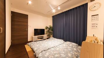 3 bedrooms, desk, iron/ironing board, free WiFi