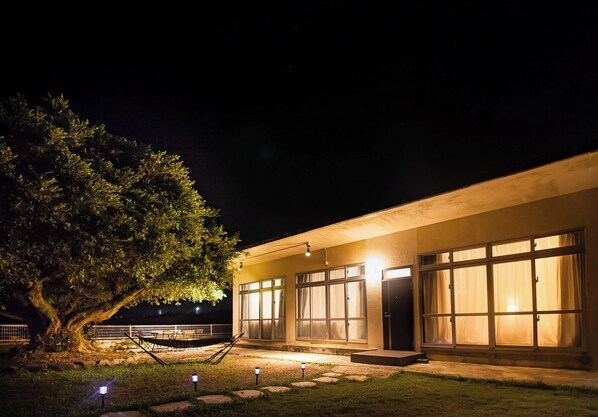 Exterior - Itomans hidden uninhabited island BBQ spotkids g - Gajumaru Garden itoman / Itoman Okinawa (Itoman)
