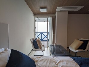 1 dormitori, escriptori, planxa i posts de planxar i wifi gratuïta 