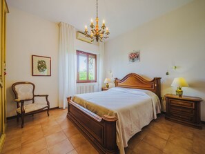 2 Schlafzimmer, Bügeleisen/Bügelbrett, WLAN