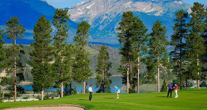 3br Ski-in/ski-out~on Mountain~lone Eagle 3053 3 Bedroom Condo by RedAwning