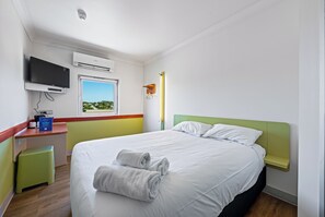 1 chambre, bureau, espace de travail pour ordinateur portable