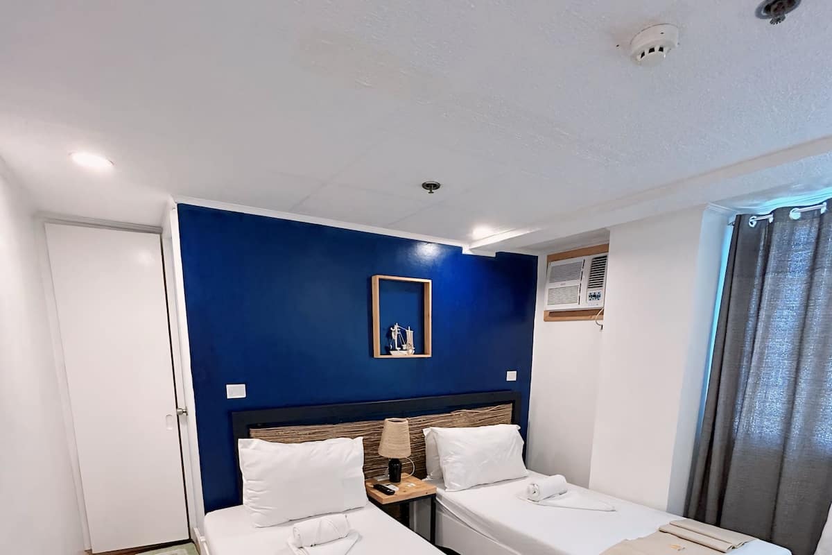 Double or Twin Room | Desk, free WiFi