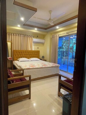 蜜月套房, 山景 | 埃及棉床单、高档床上用品、羽绒被、特色装修