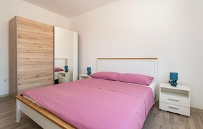 3 habitaciones, cuna de viaje, wifi gratis y ropa de cama 