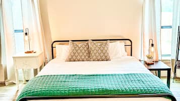 4 bedrooms, iron/ironing board, travel crib, free WiFi