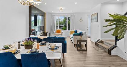 ⭐Luxurious Downtown Duplex⭐ Magnificent ⭐Stylish ⭐Modern ⭐Sleeps 7