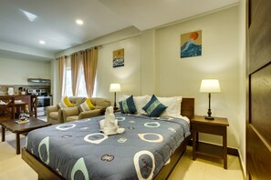 Iron/ironing board, free WiFi, bed sheets
