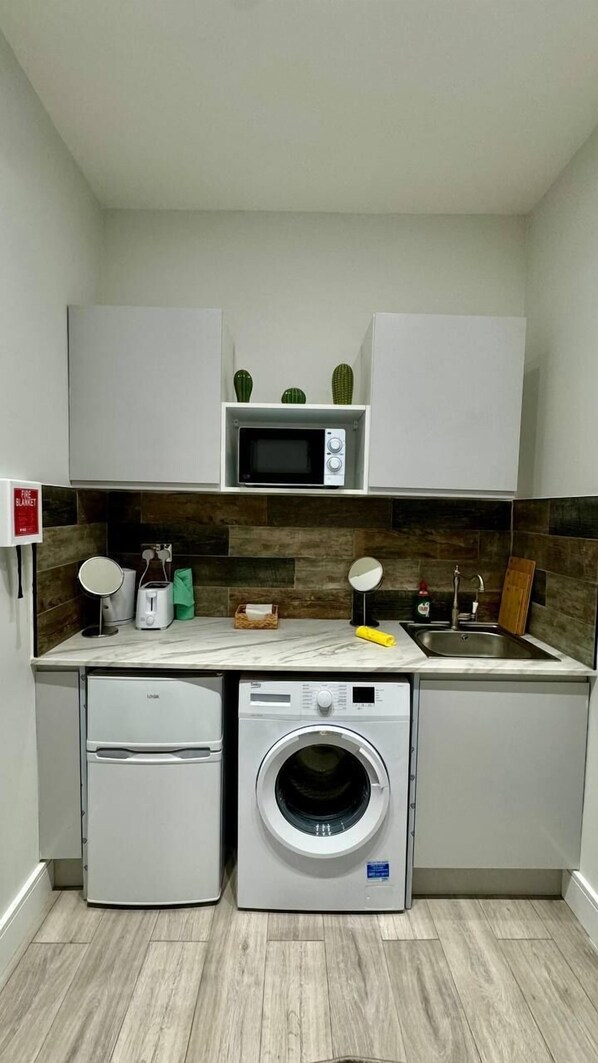 Fridge, microwave, oven, toaster