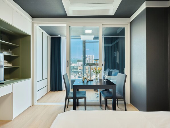 1 bedroom, iron/ironing board, WiFi, bed sheets - Seoul COMOCASA Full Option Residence, 10-minute walk to Myeongdong (Seoul)