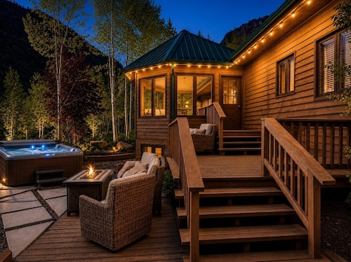 Expect! WOW! Jacuzzi, Game Room, Fire Pit, Waterbed, Massage Chair, Remodel 2024