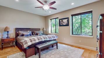 2 slaapkamers, een strijkplank/strijkijzer, wifi, beddengoed