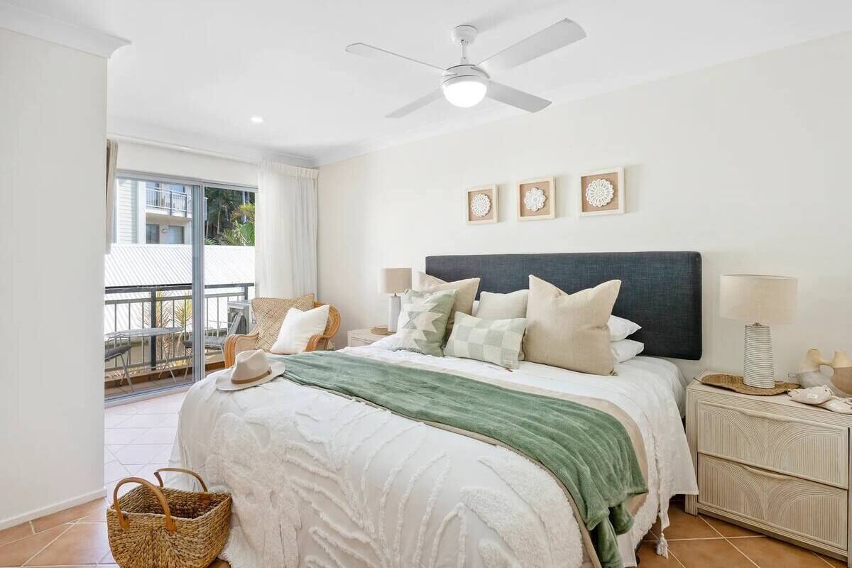 Apartamento (Sunrise Cove 17) | 2 quartos, roupas de cama premium, individualmente decorados