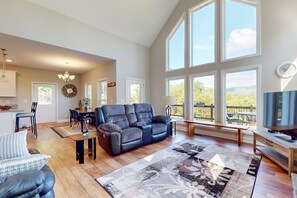 TV, fireplace - Secluded Mill Spring Retreat: Stunning Views, Luxury Amenities (Mill Spring)