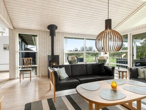 TV, fireplace - "Juris" - 950m from the sea by Interhome (Løkken)