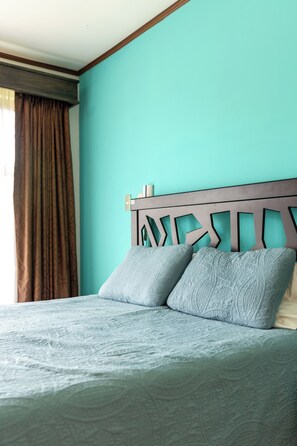 4 bedrooms, desk, iron/ironing board, travel crib - Espaciosa Casa Familiar Cerca de San José: 4 Dormitorios, Oficina, BBQ y Otros (Guadalupe)