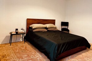 3 bedrooms, iron/ironing board, WiFi, bed sheets - House in historic building with private terrace  (Ciudad de México)