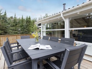 Outdoor dining - "Ingwin" -  from the sea by Interhome (Hals)